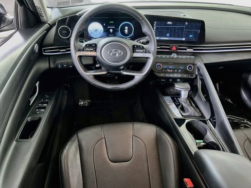 Used 2023 Hyundai Elantra Limited FWD image 23