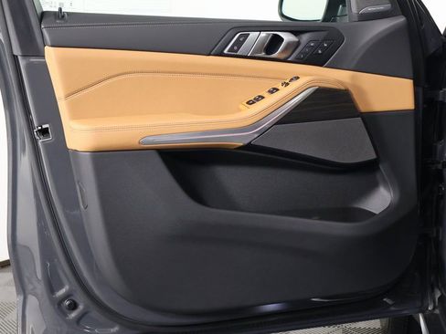 Used 2026 BMW X5 sDrive40i w/ Climate Comfort Package image 12