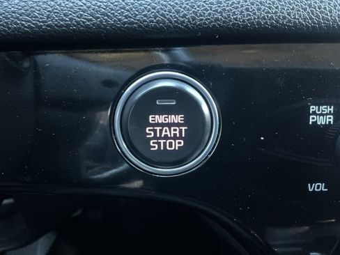 Used 2020 Kia Sportage EX image 20