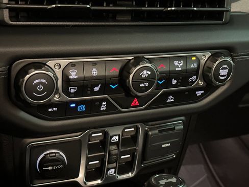 New 2025 Jeep Wrangler Unlimited Sahara image 19