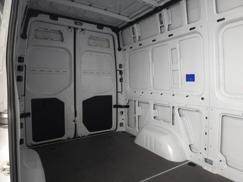 Used 2025 Mercedes-Benz Sprinter 2500 image 22
