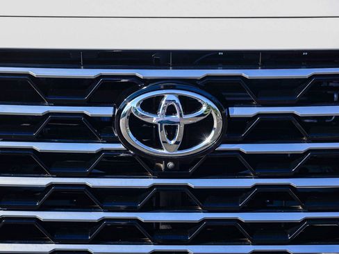 Used 2025 Toyota Tundra Capstone image 13