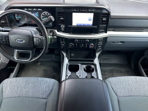 Used 2023 Ford F350 XLT w/ FX4 Off-Road Package image 18