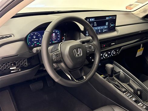 New 2025 Honda Accord EX-L image 16