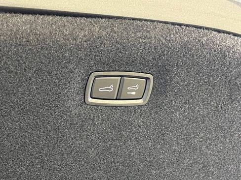 Used 2022 Audi RS e-tron GT image 38