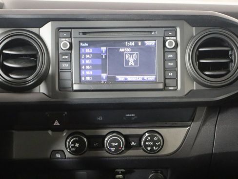 Used 2019 Toyota Tacoma SR w/ SR Convenience Package image 27