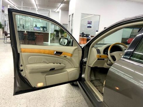 Used 2004 INFINITI Q45 Luxury image 30