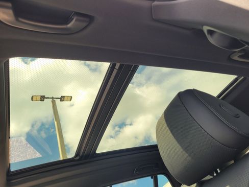 Used 2026 BMW X5 xDrive50e w/ Executive Package image 20