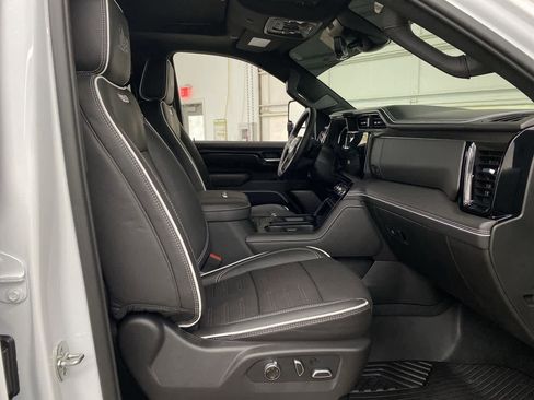 Used 2026 GMC Sierra 2500 AT4X w/ AT4X AEV Edition image 17