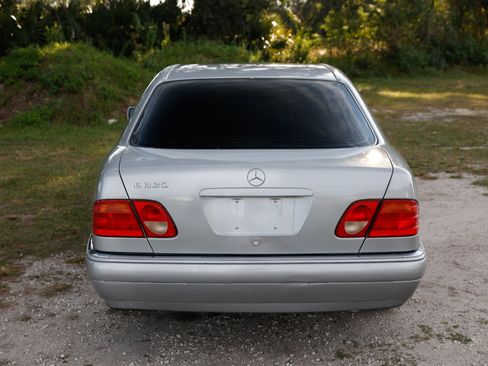 Used 1998 Mercedes-Benz E 320 E320 4DR SEDAN image 9