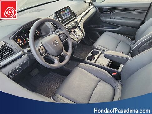Used 2026 Honda Odyssey Elite image 9