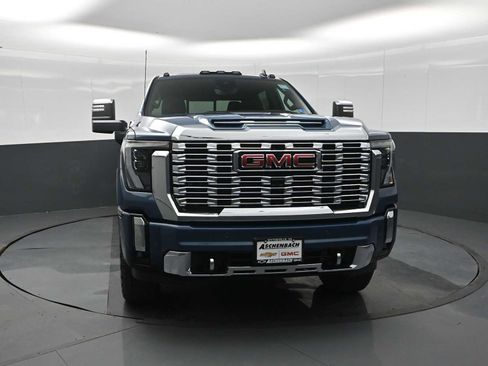 New 2026 GMC Sierra 2500 Denali w/ Denali Reserve Package image 3