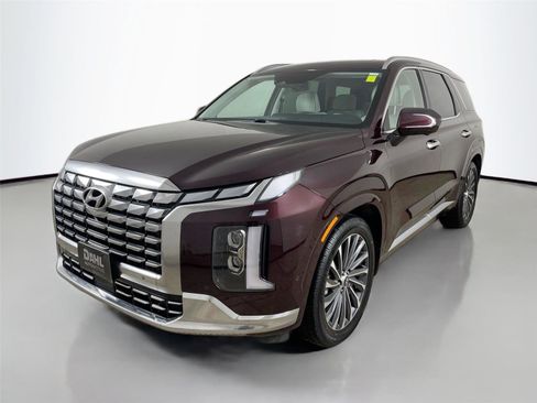 Used 2024 Hyundai Palisade Calligraphy image 4