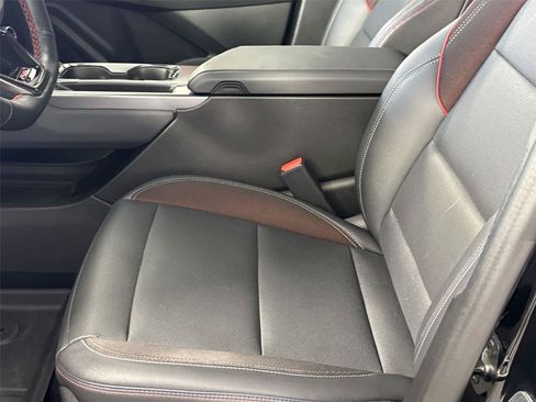 Used 2024 Chevrolet Equinox EV RS FWD image 13