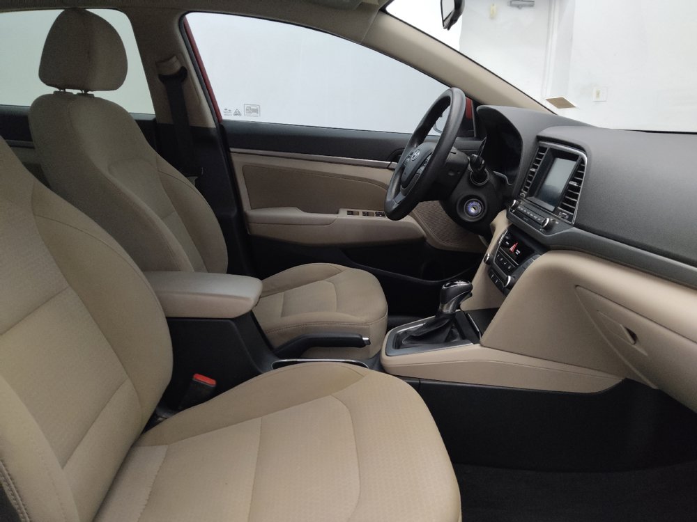 Used 2017 Hyundai Elantra SE FWD image 21