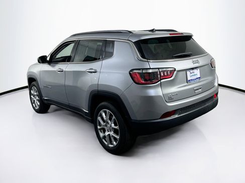 Used 2022 Jeep Compass Latitude image 7