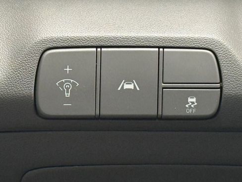 Used 2023 Hyundai Elantra SEL FWD image 18