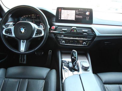Used 2021 BMW M550i xDrive AWD/4WD image 19