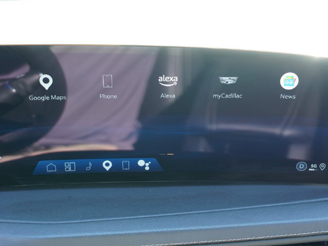 Used 2025 Cadillac XT4 Premium Luxury FWD image 33