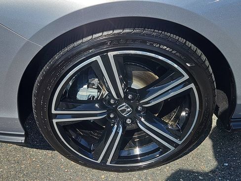 Used 2025 Honda Accord Sport image 7