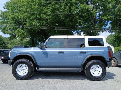 Used 2025 Ford Bronco Heritage Edition AWD/4WD image 1