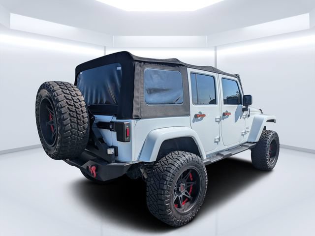 Used 2016 Jeep Wrangler Unlimited Sahara w/ Dual Top Group AWD/4WD image 3