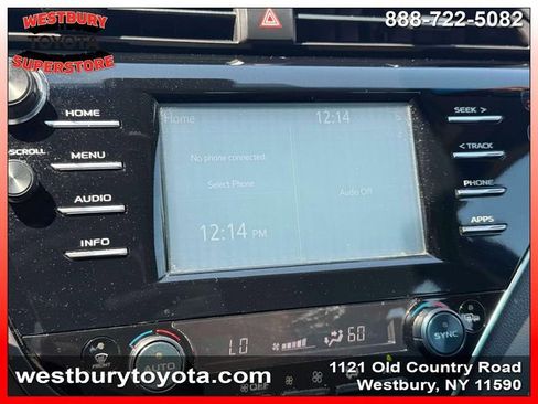 Used 2018 Toyota Camry XSE FWD image 29