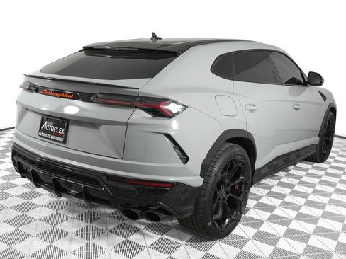Used 2022 Lamborghini Urus AWD/4WD image 5