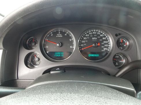 Used 2007 Chevrolet Avalanche LS image 8