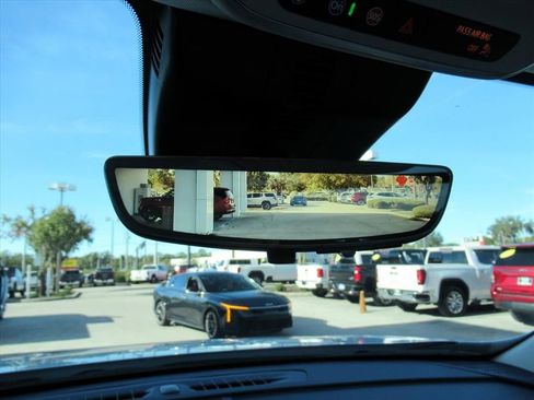 New 2026 Buick Enclave Avenir image 27