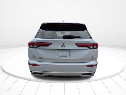 Used 2024 Mitsubishi Outlander SE FWD image 5