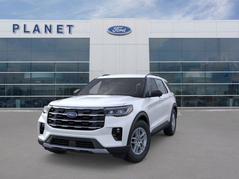 New 2026 Ford Explorer Active w/ Active Comfort Package image 2
