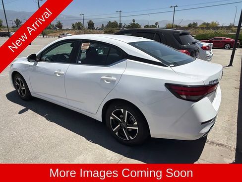 Used 2024 Nissan Sentra SV FWD image 4