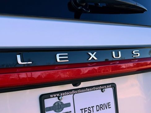 Used 2024 Lexus GX 550 w/ Accessory Package (Z1) image 15