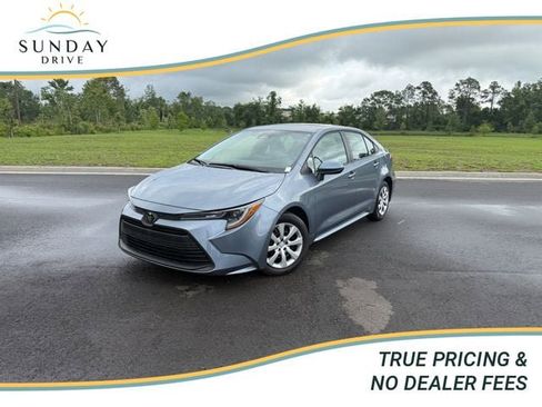 Used 2026 Toyota Corolla LE FWD image 1