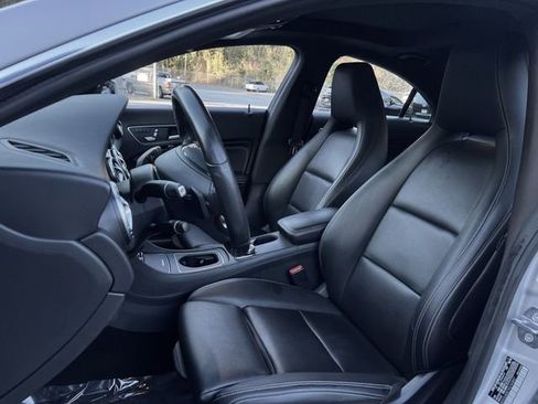 Used 2019 Mercedes-Benz CLA 250 CLA 250 image 13
