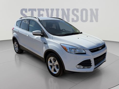Used 2016 Ford Escape SE w/ Equipment Group 201A FWD image 7