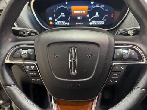 Used 2020 Lincoln Nautilus Reserve AWD/4WD image 14