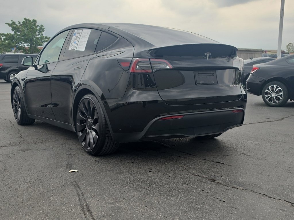 Used 2023 Tesla Model Y Performance AWD/4WD image 5