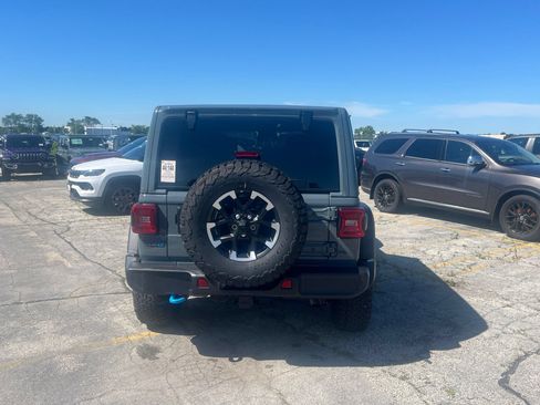 Used 2025 Jeep Wrangler Unlimited Rubicon 4xe w/ Convenience Group AWD/4WD image 7