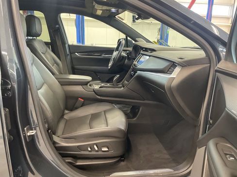 Used 2021 Cadillac XT5 Premium Luxury AWD/4WD image 21
