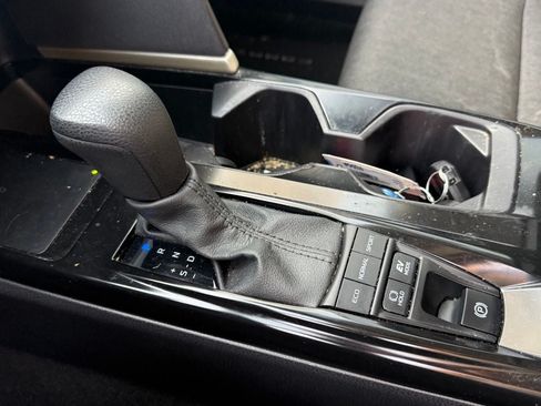 Used 2025 Toyota Camry LE w/ Convenience Package FWD image 16