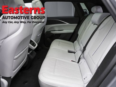 Used 2024 Cadillac Lyriq Luxury RWD image 24