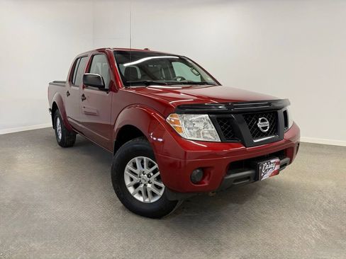 Used 2014 Nissan Frontier SV image 4