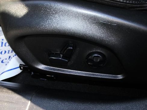 Used 2020 Jeep Compass Limited image 33