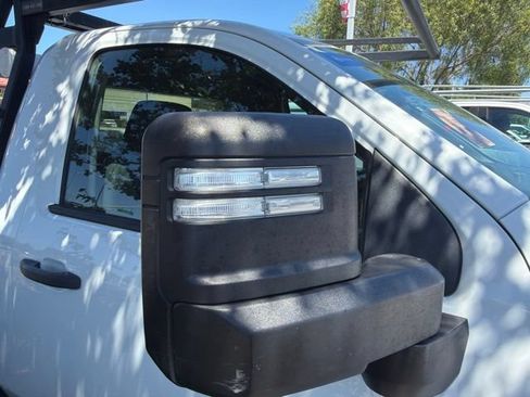 Used 2020 Chevrolet Silverado 2500 W/T w/ WT Convenience Package RWD image 2