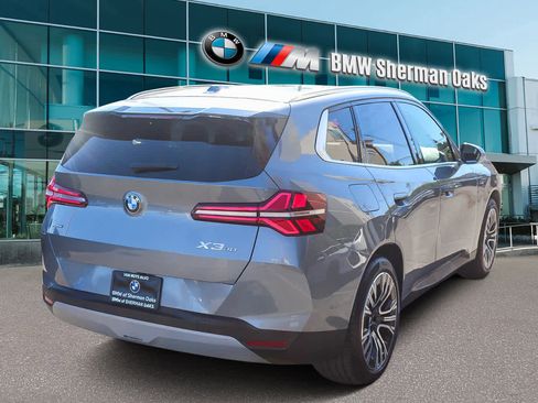 Used 2025 BMW X3 xDrive30i w/ Convenience Package image 4