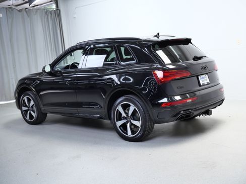 Used 2023 Audi Q5 2.0T Prestige w/ Prestige Package AWD/4WD image 11