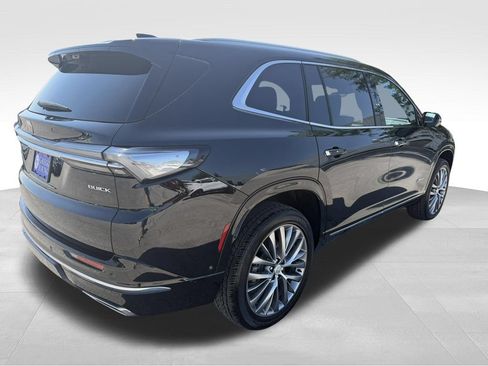 Used 2025 Buick Enclave Avenir w/ Super Cruise Package AWD/4WD image 3