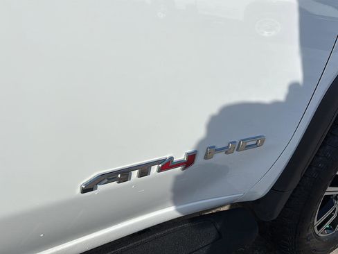 Used 2023 GMC Sierra 2500 AT4 w/ AT4 Premium Plus Package image 14